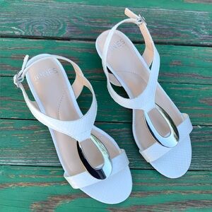 Jones New York Womens Carmeyy White T-Strap Sandals Sz 7 M Office Work Casual